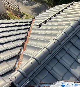 A様邸 冠瓦取り付け